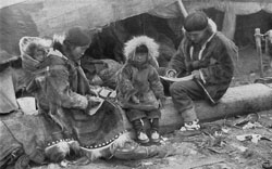 This Inuit family divides up tasks. 